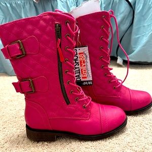 Daily shoes Pink Boots NWT